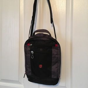 SwissGear Like New Black Adjustable Strap Bag